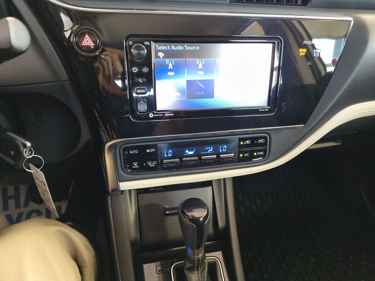 2017 Toyota Corolla iM  Photo0