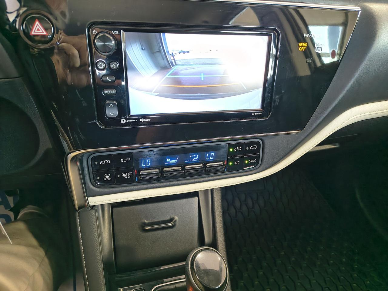 2017 Toyota Corolla iM  Photo0