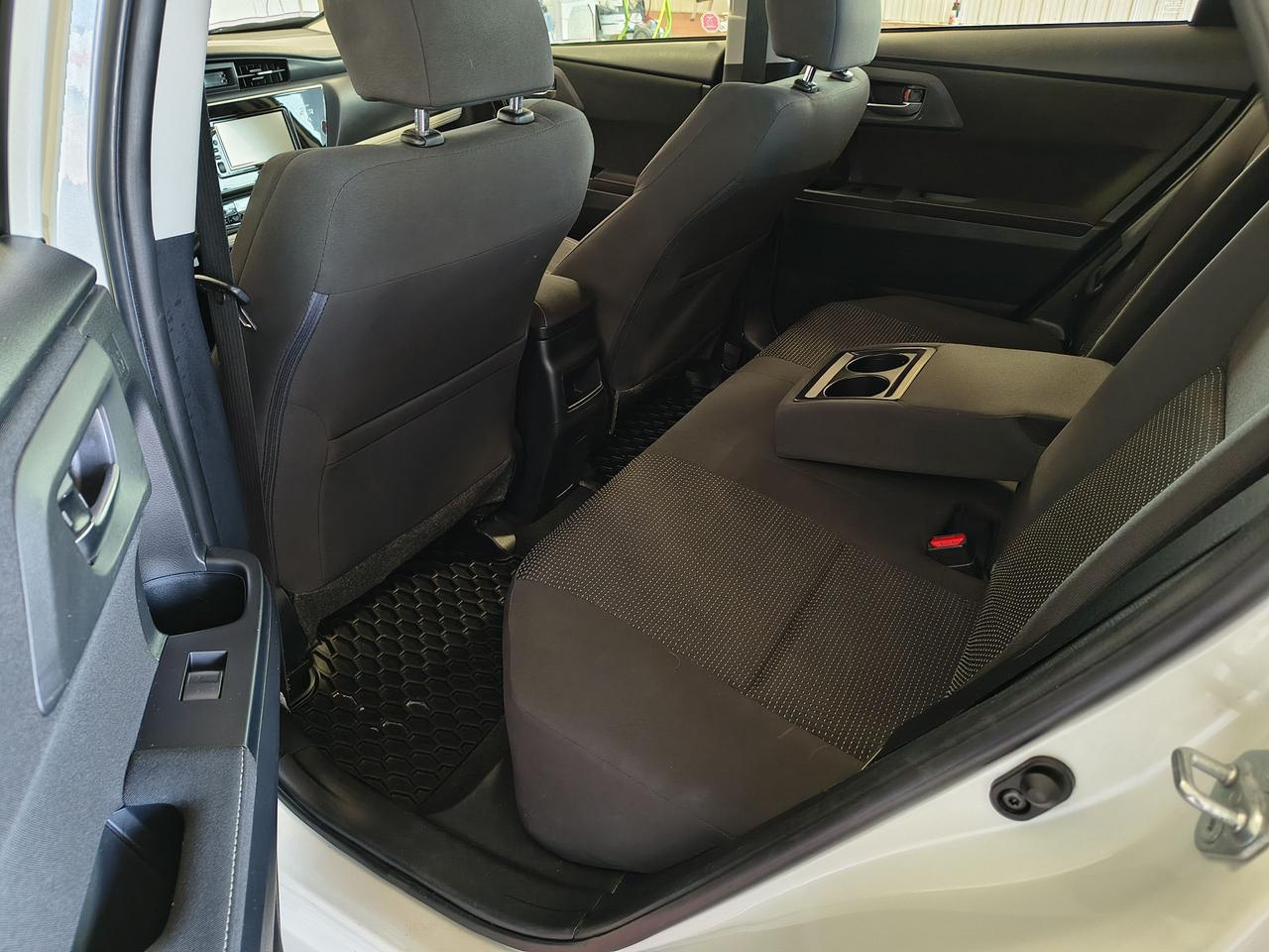 2017 Toyota Corolla iM  Photo0