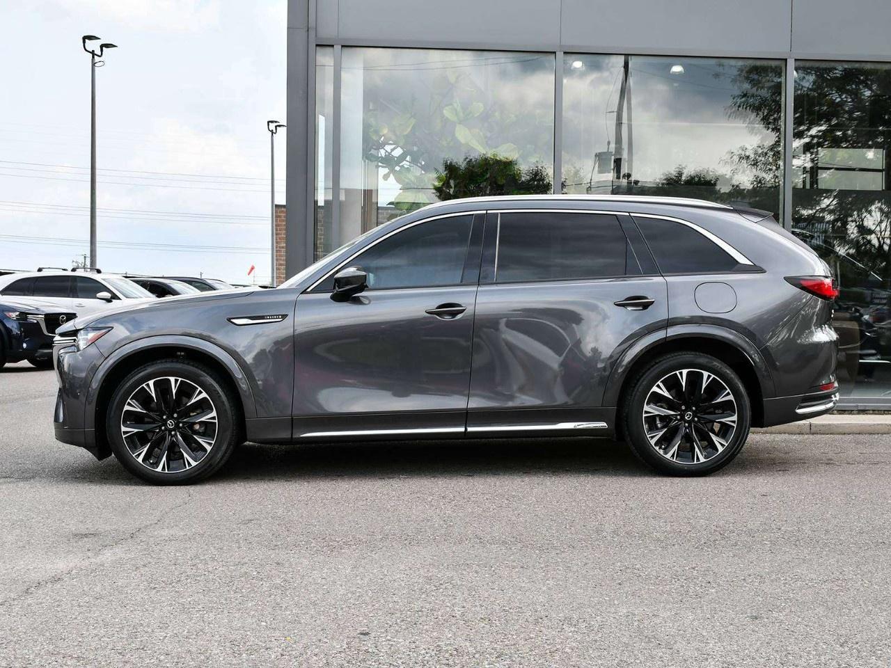 2024 Mazda CX-90 MHEV Signature AWD Photo4