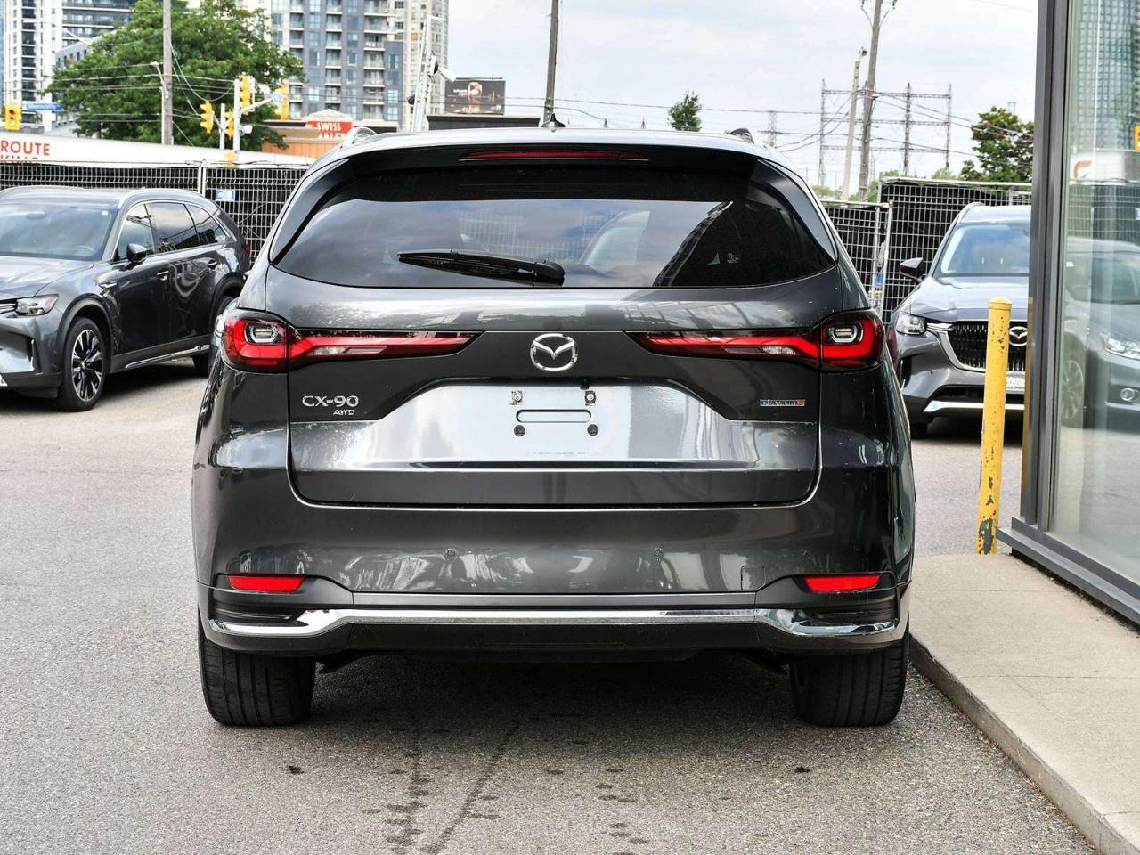 2024 Mazda CX-90 MHEV Signature AWD Photo
