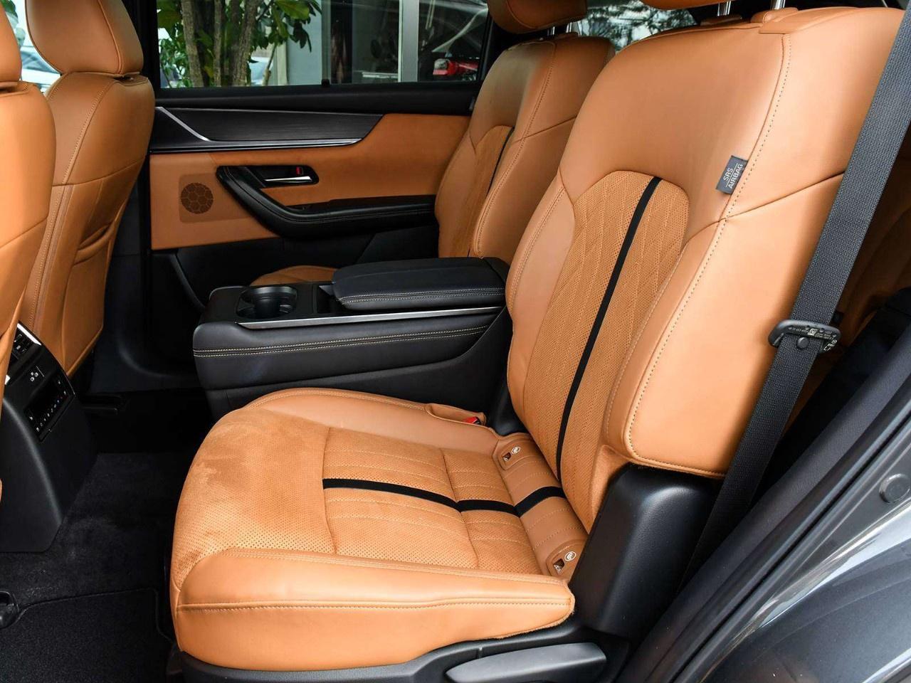 2024 Mazda CX-90 MHEV Signature AWD Photo