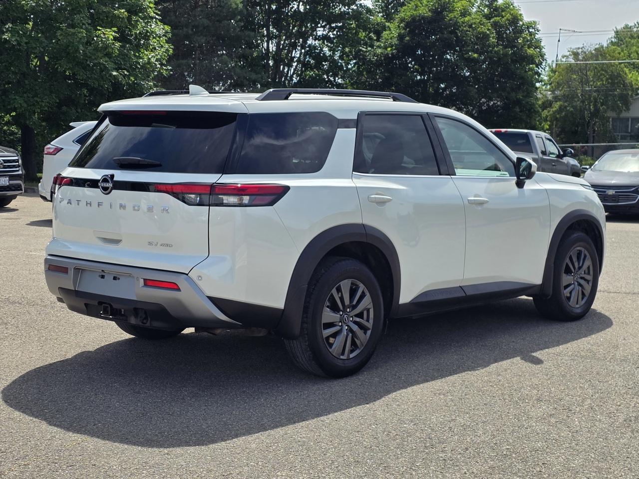 2024 Nissan Pathfinder SV 4WD Photo