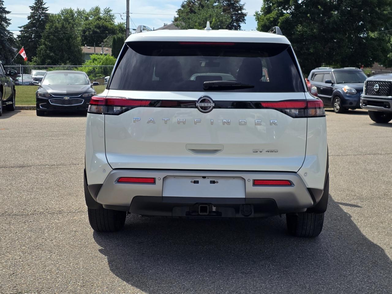 2024 Nissan Pathfinder SV 4WD Photo
