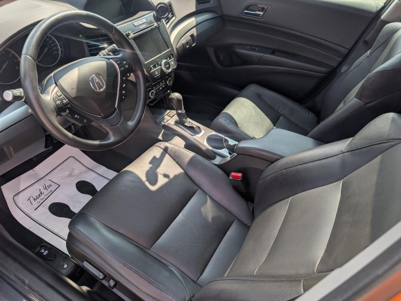 2016 Acura ILX PREMIUM PACKAGE/ LEATHER/ SUNROOF/ ACURAWATCH - Photo #10