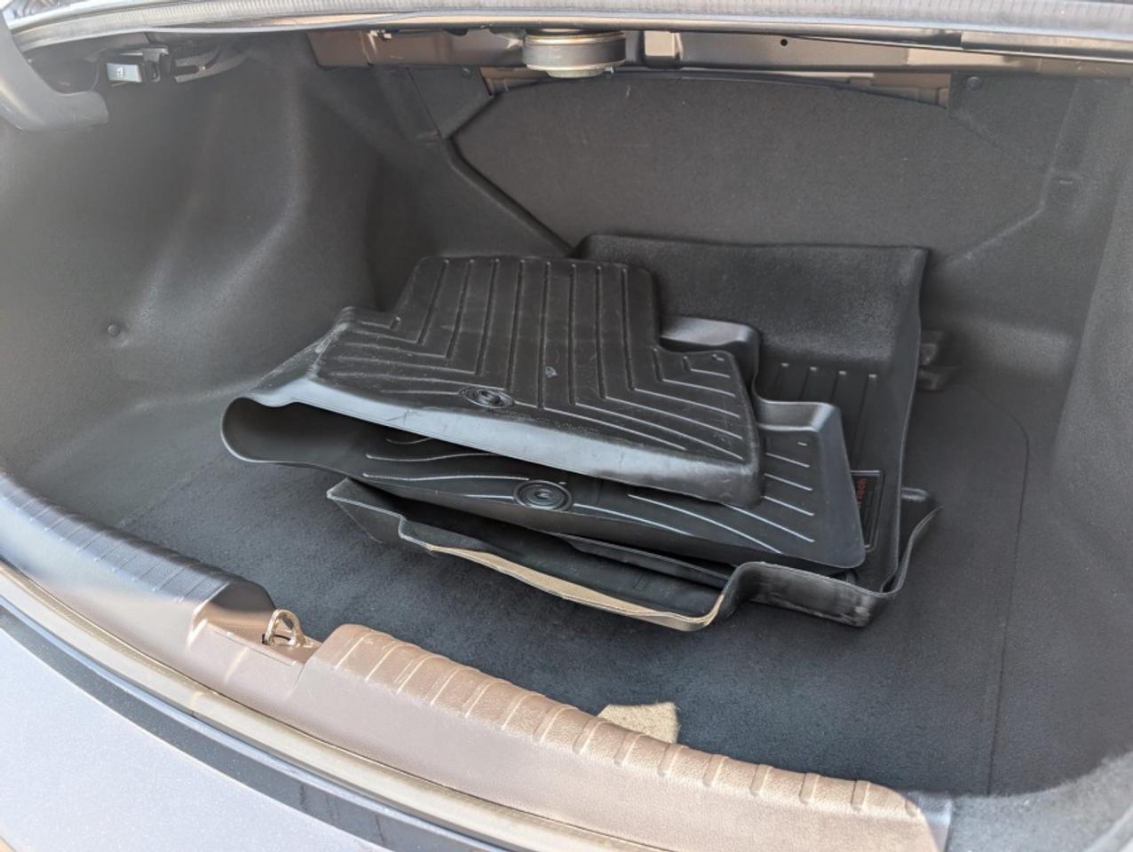 2016 Acura ILX PREMIUM PACKAGE/ LEATHER/ SUNROOF/ ACURAWATCH Photo