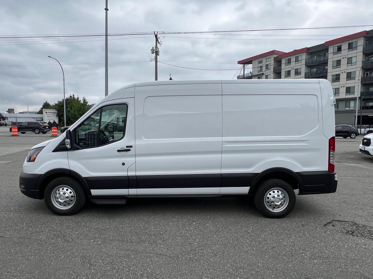 2025 Ford Transit Cargo Van T-350 148" Med Rf 9500 GVWR AWD Photo3