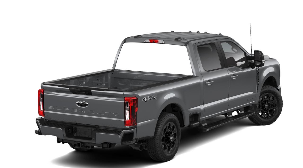2026 Ford F-250 XLT Crew Cab 4x4 Photo2