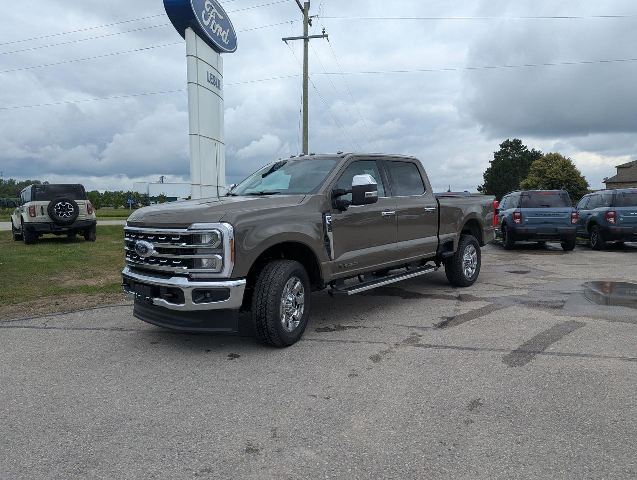 2026 Ford F-350 Lariat Crew Cab 4x4 Photo0