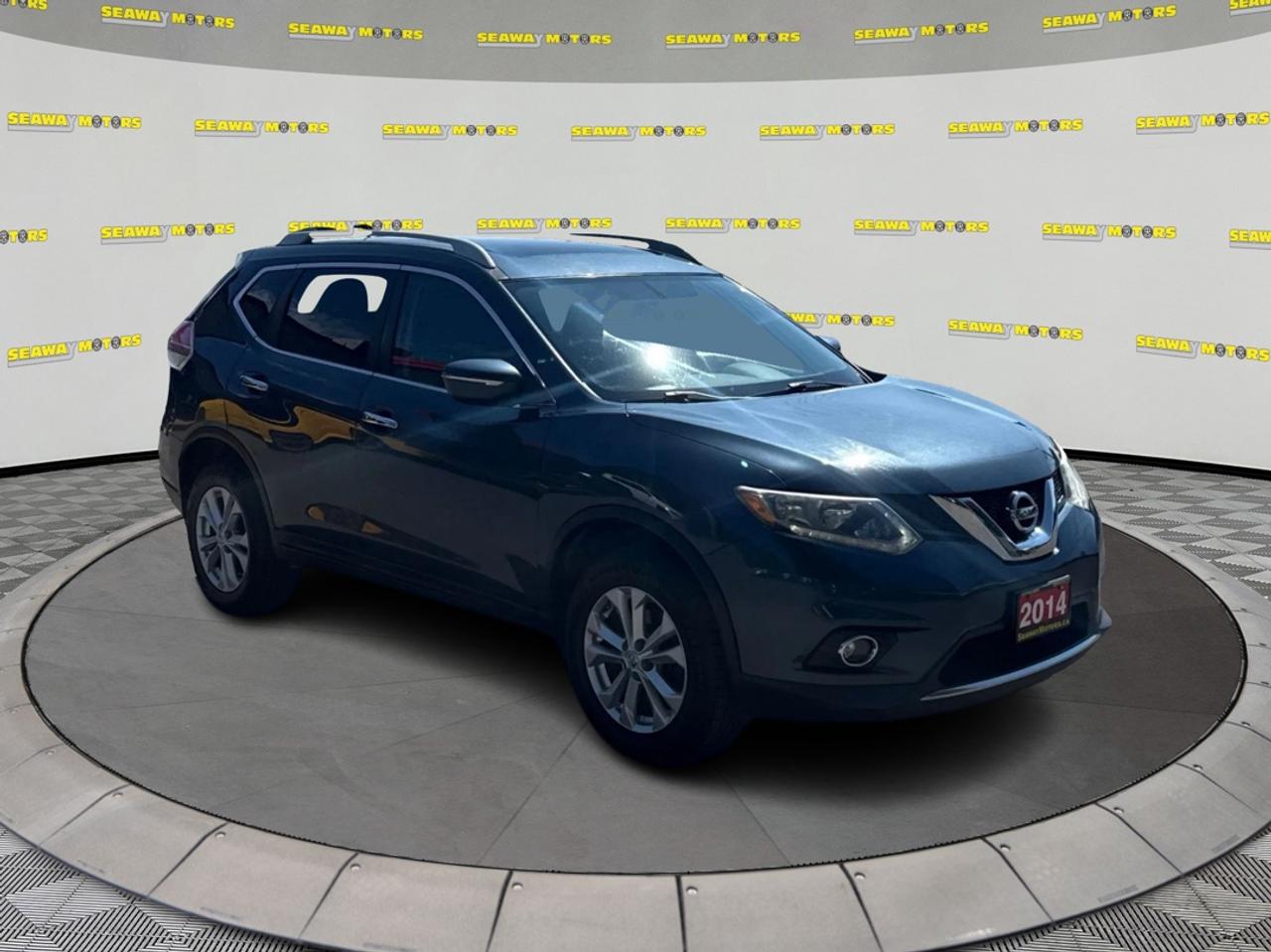 2014 Nissan Rogue SV AWD - Photo #1