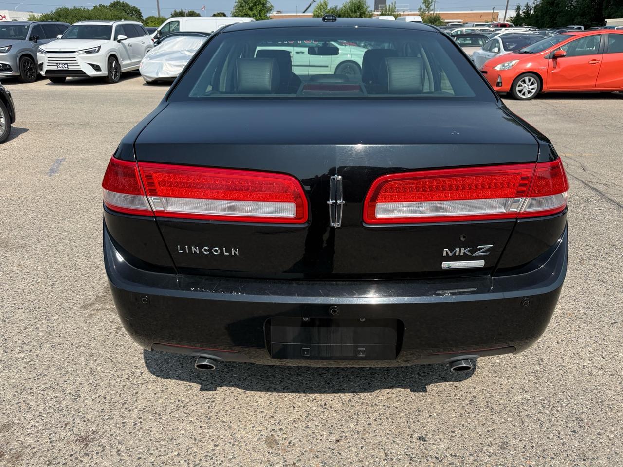 2012 Lincoln MKZ Hybrid FWD 4dr Sdn Photo4