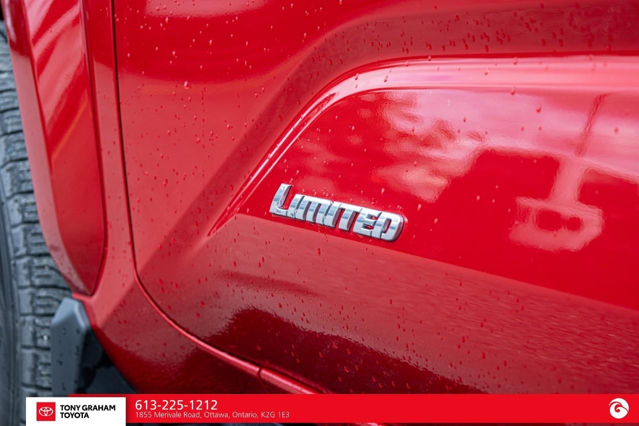 2025 Toyota 4Runner LIMITED 7 PASSENGER Photo