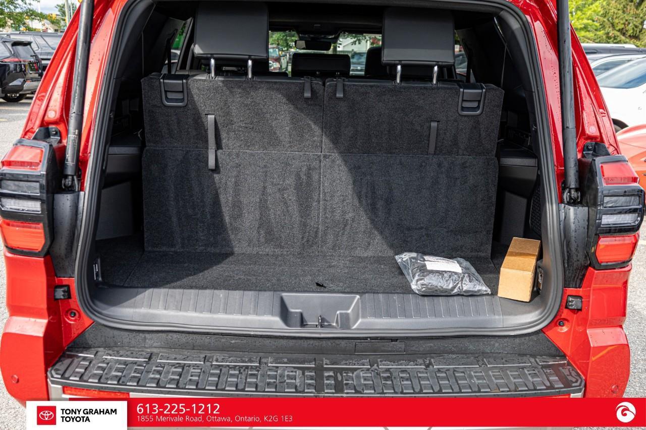 2025 Toyota 4Runner LIMITED 7 PASSENGER Photo