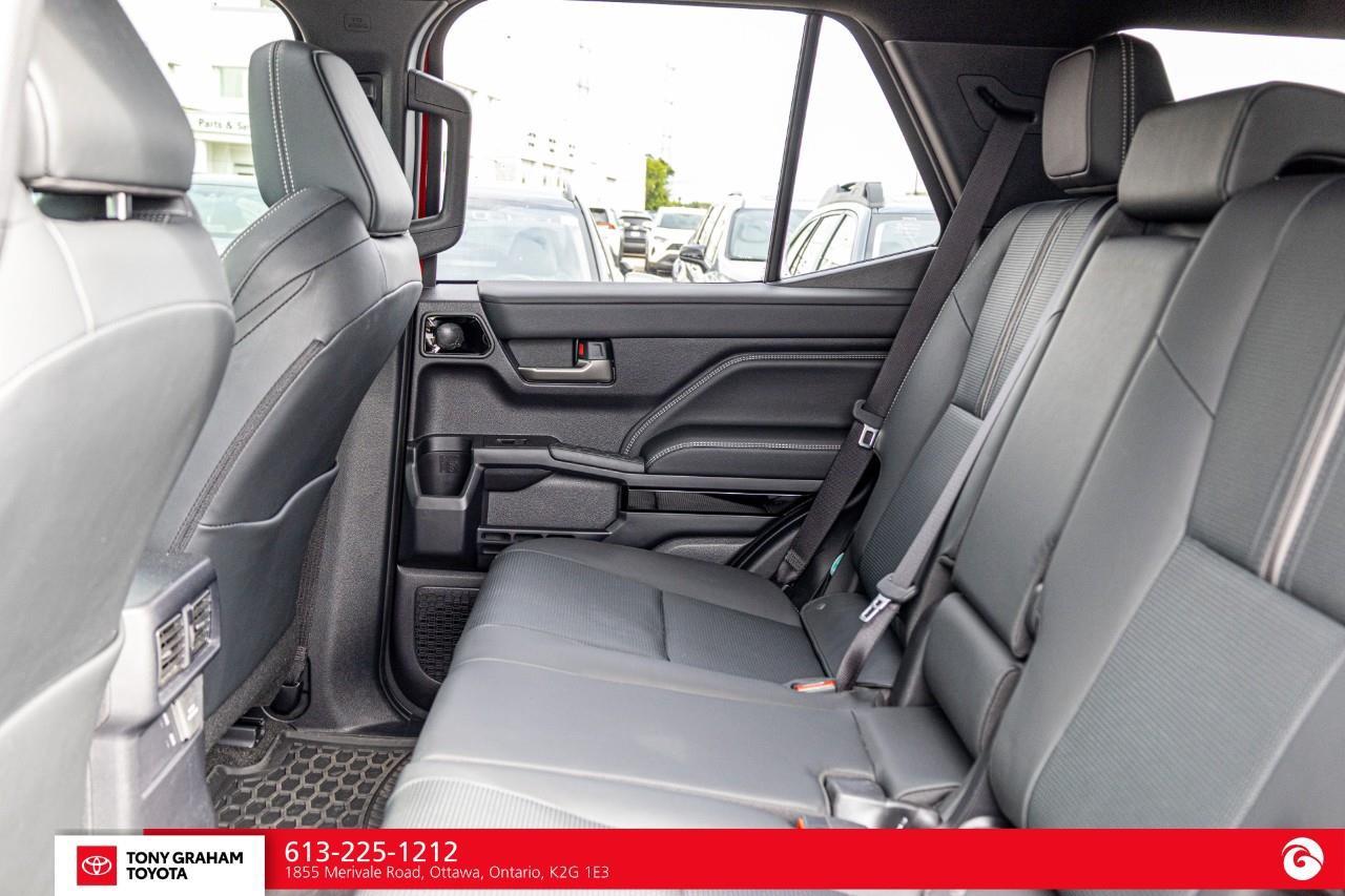 2025 Toyota 4Runner LIMITED 7 PASSENGER Photo
