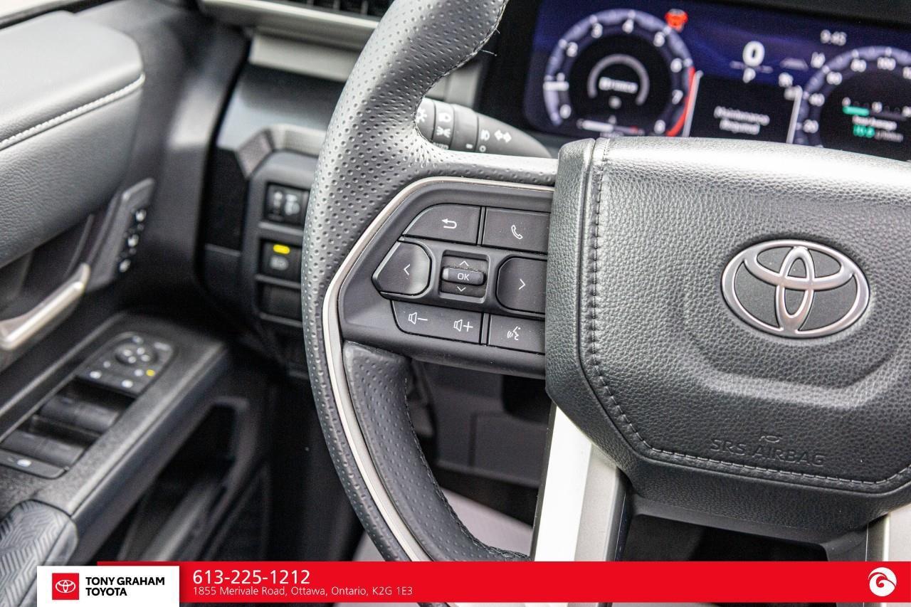 2025 Toyota 4Runner LIMITED 7 PASSENGER Photo