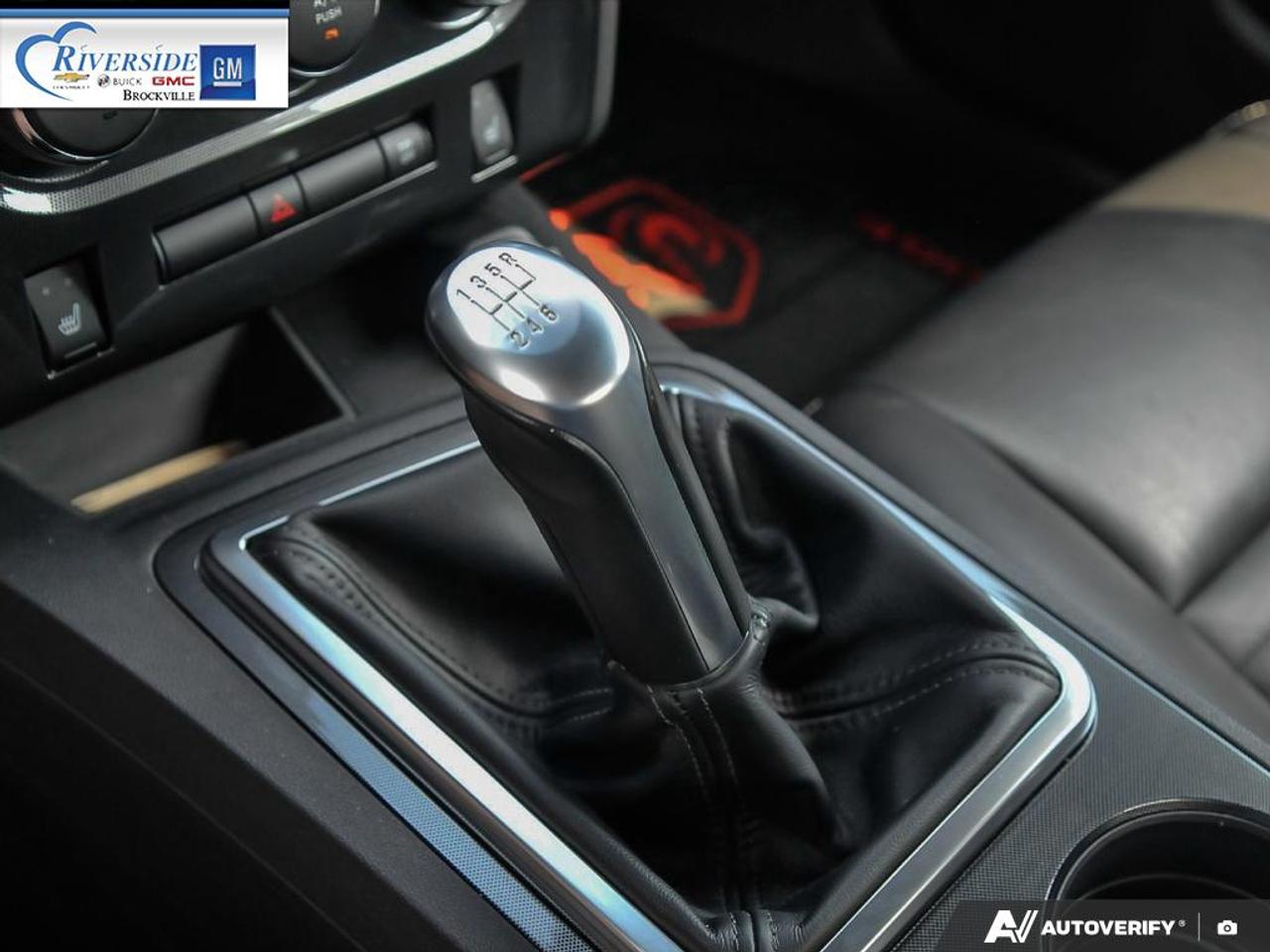 2010 Dodge Challenger R/T Photo