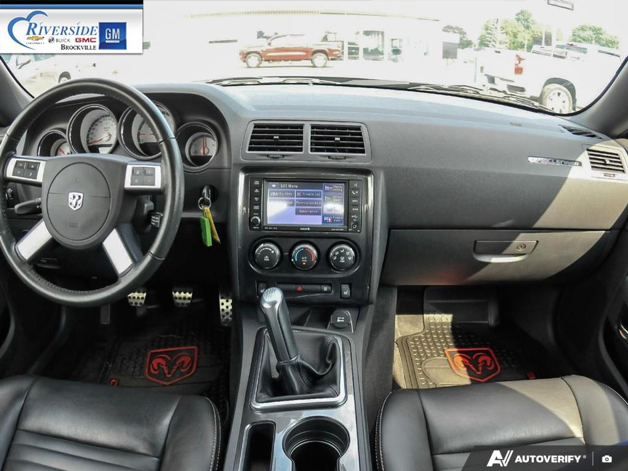 2010 Dodge Challenger R/T Photo