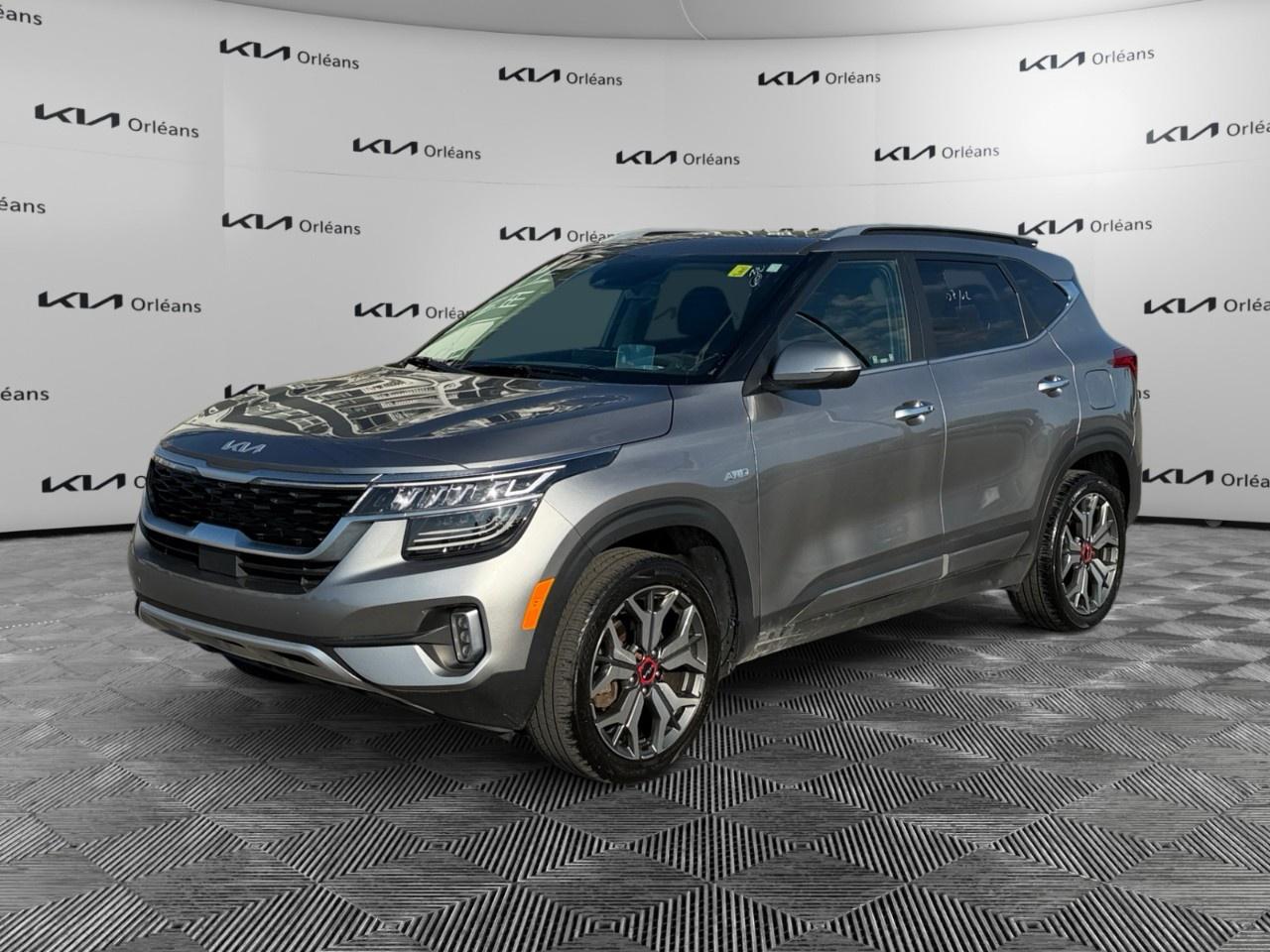 <p>WE ACCEPT ALL MAKE AND MODEL TRADE IN VEHICLES. JUST WANT TO <a href=https://app.openlane.ca/trade-in?token=KIA417-307c4788-1bf7-499a-84ff-65e982f8fe8b rel=nofollow><strong>SELL YOUR CAR</strong></a>? WE BUY EVERYTHING!</p><p>Advertised pricing is only available with Orleans Kias financing promotion. <span style=color:rgb( 0 , 0 , 0 )>Cash purchases are subject to a $2000 Price adjustment.</span></p><p>Ask us for more details!</p><p>DISCLAIMER: Advertised pricing includes all fees. Licensing and HST not included in the price.</p><p>Vehicle pricing, incentives, options (including standard equipment), and technical specifications listed for this vehicle may not match the exact vehicle displayed. Please confirm with a sales representative the accuracy of this information </p>
