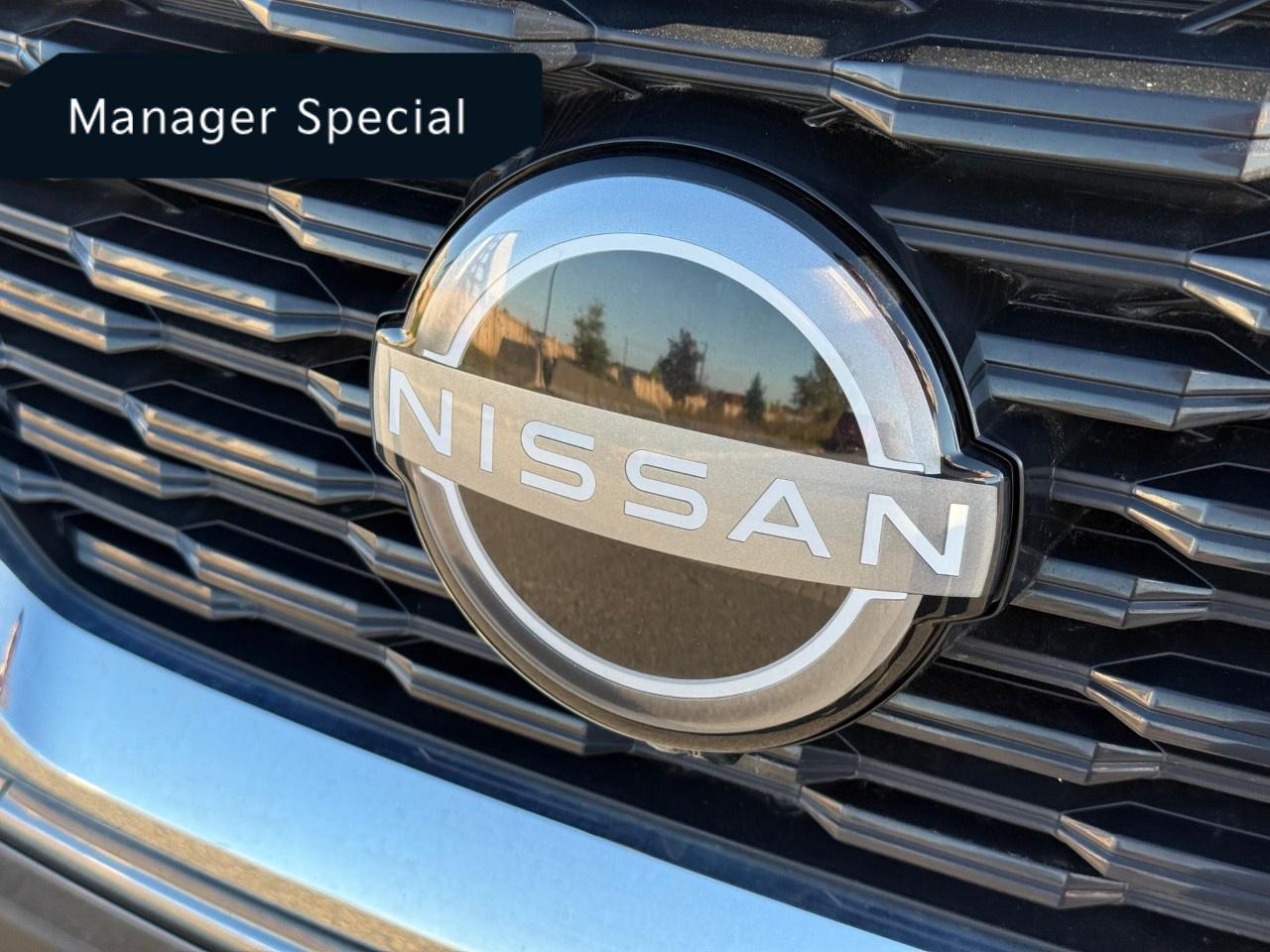 2023 Nissan Rogue AWD Platinum Photo