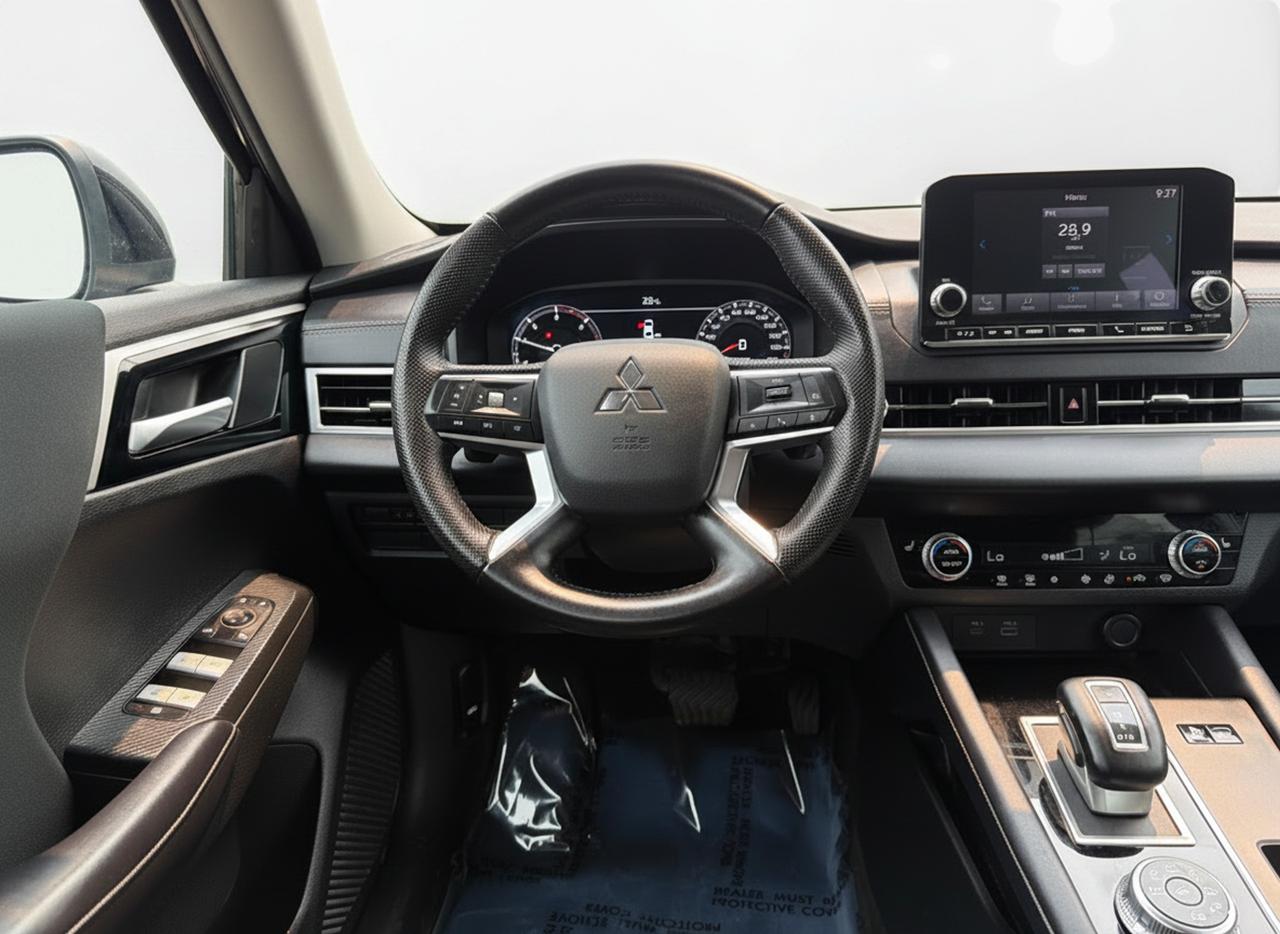 2023 Mitsubishi Outlander PHEV ES S-AWC Photo