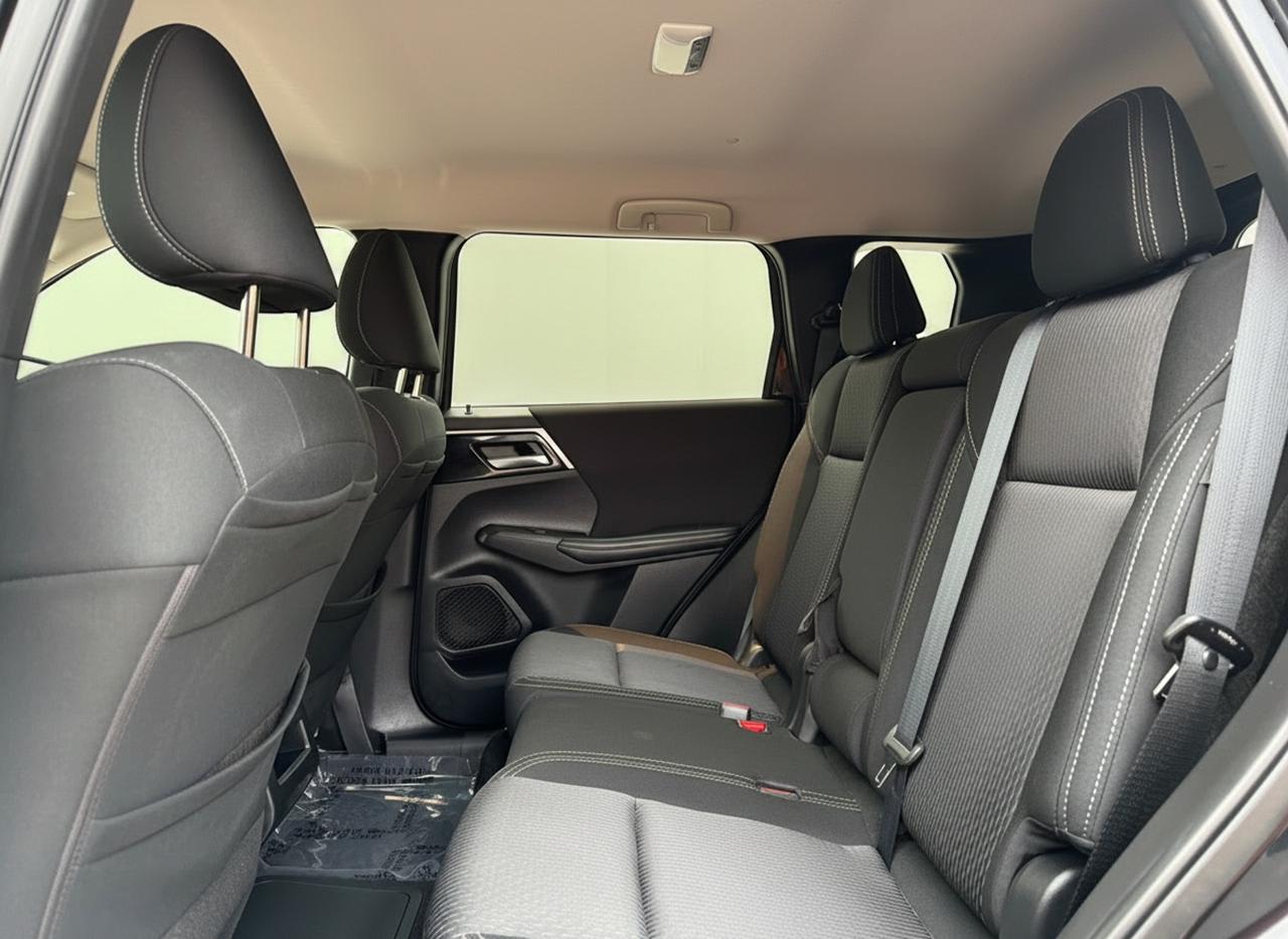 2023 Mitsubishi Outlander PHEV ES S-AWC Photo