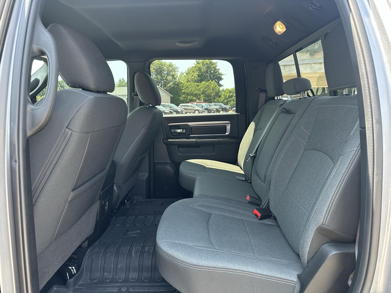 2023 RAM 1500 Classic WARLOCK Photo