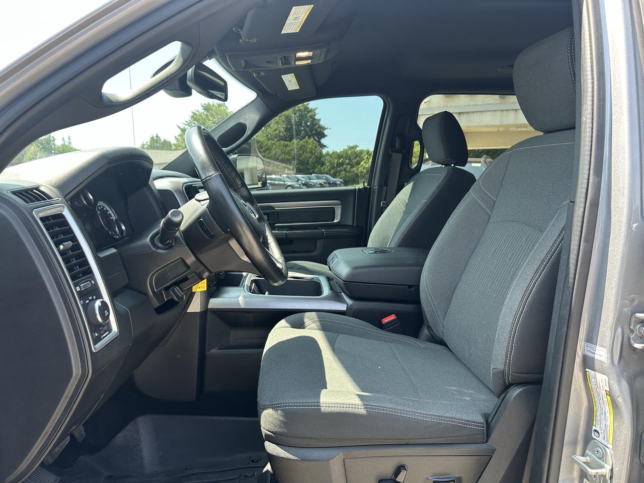 2023 RAM 1500 Classic WARLOCK Photo