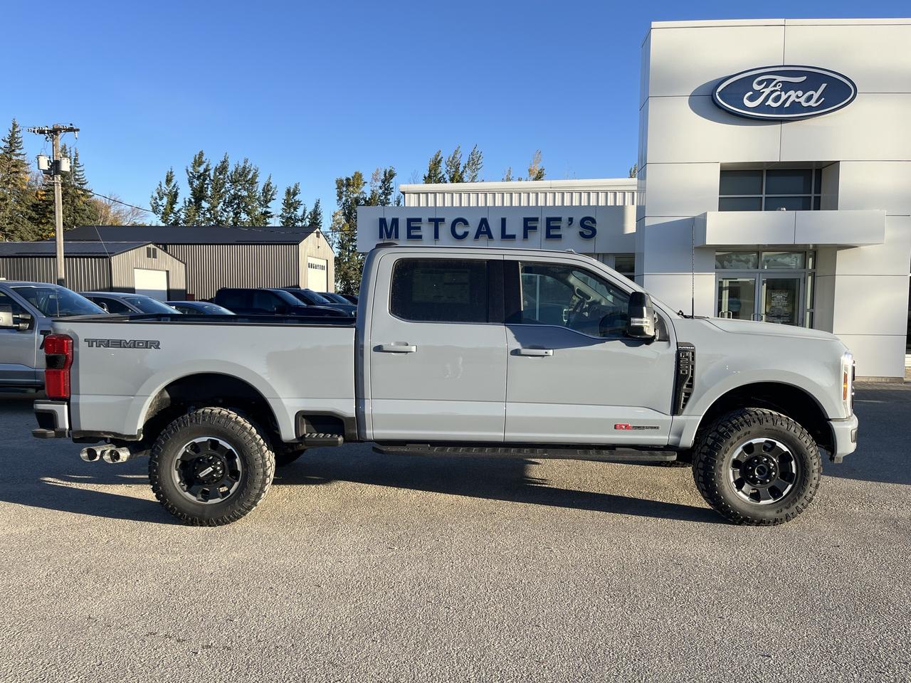 2027 Ford F-250 Super Duty SRW PLATINUM 4WD CREW CAB 6.75' BOX Photo0