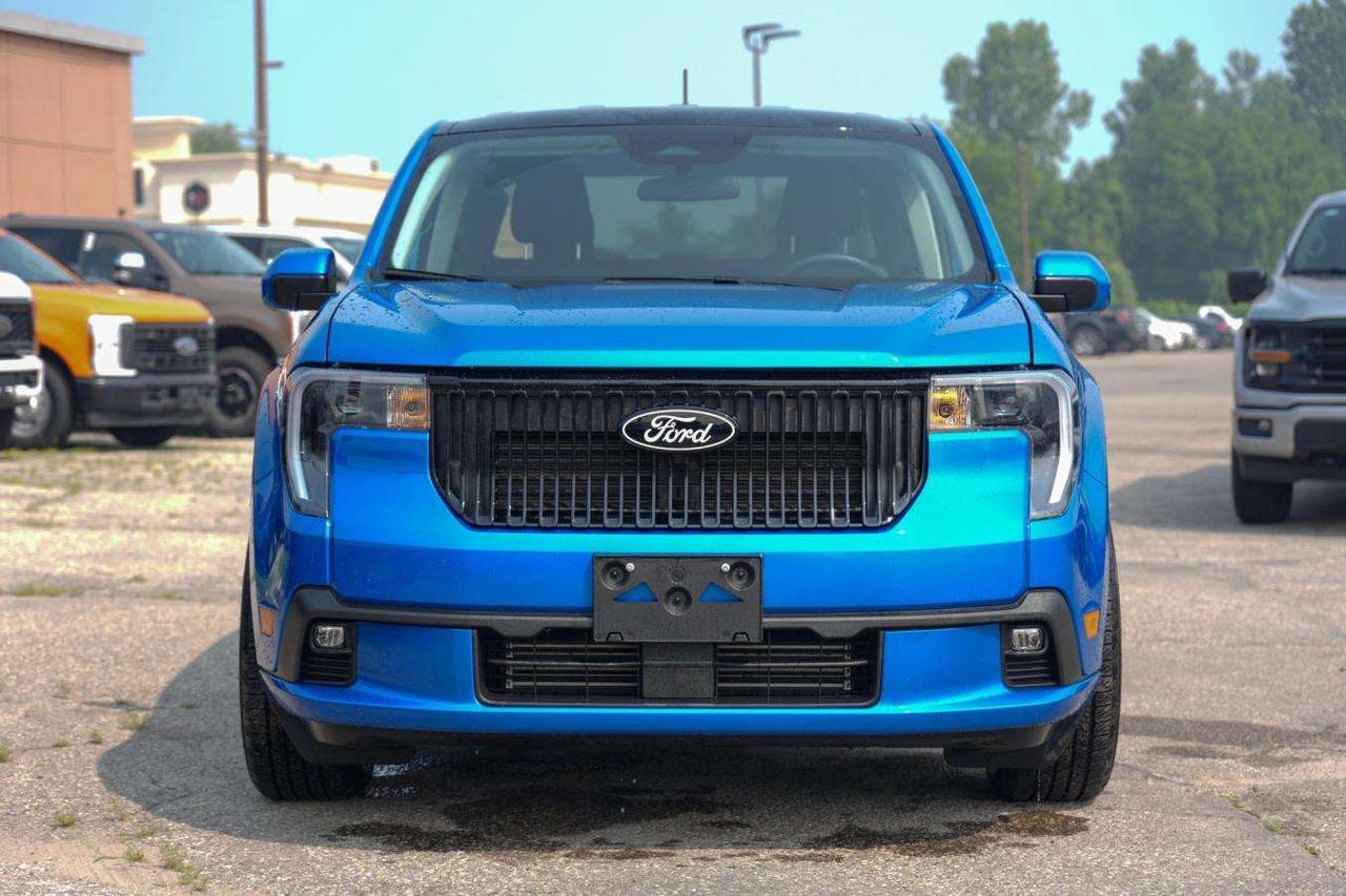 2025 Ford Maverick LOBO AWD SUPER LOW KM Photo1