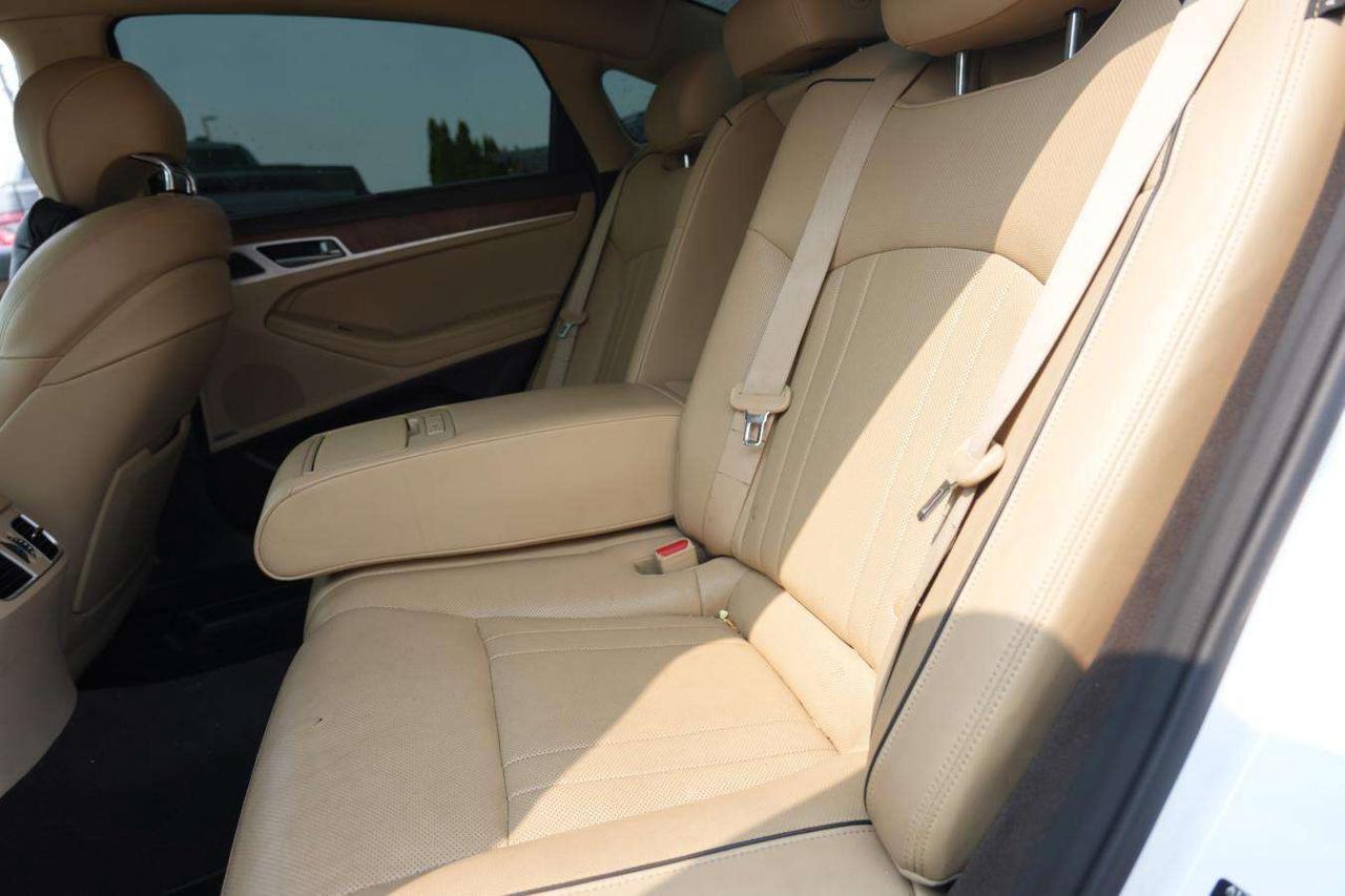 2016 Hyundai Genesis AWD LEATHER PANO ROOF HEADS UP DISPLAY Photo