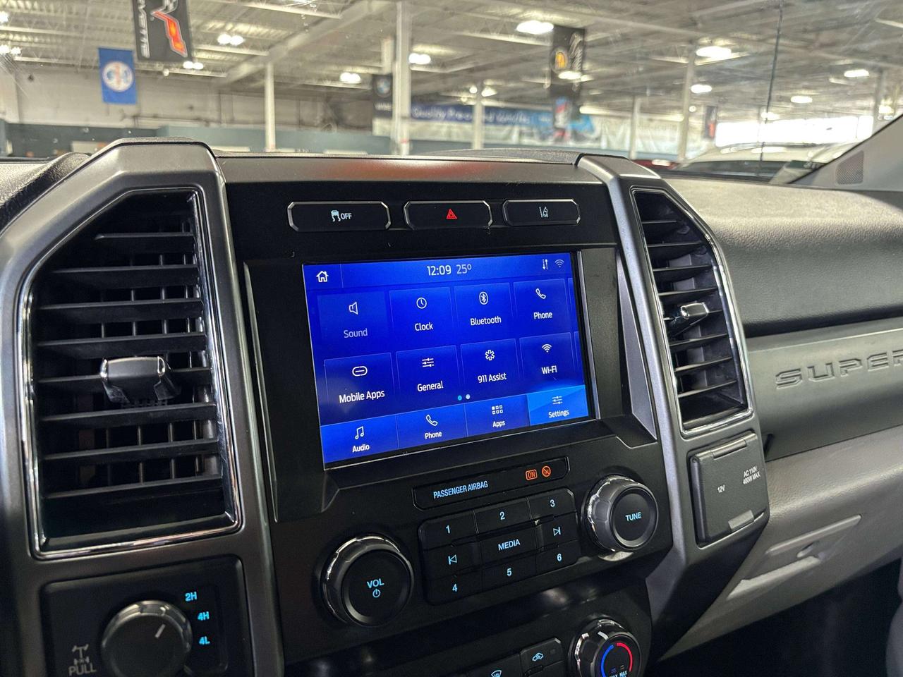2020 Ford F-250 HD Series XLT|4X4|SUPERDUTY|SRW|LONGBED|V8|6PASSENGER|CAMERA Photo