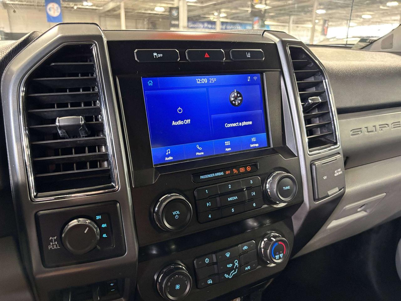2020 Ford F-250 HD Series XLT|4X4|SUPERDUTY|SRW|LONGBED|V8|6PASSENGER|CAMERA Photo