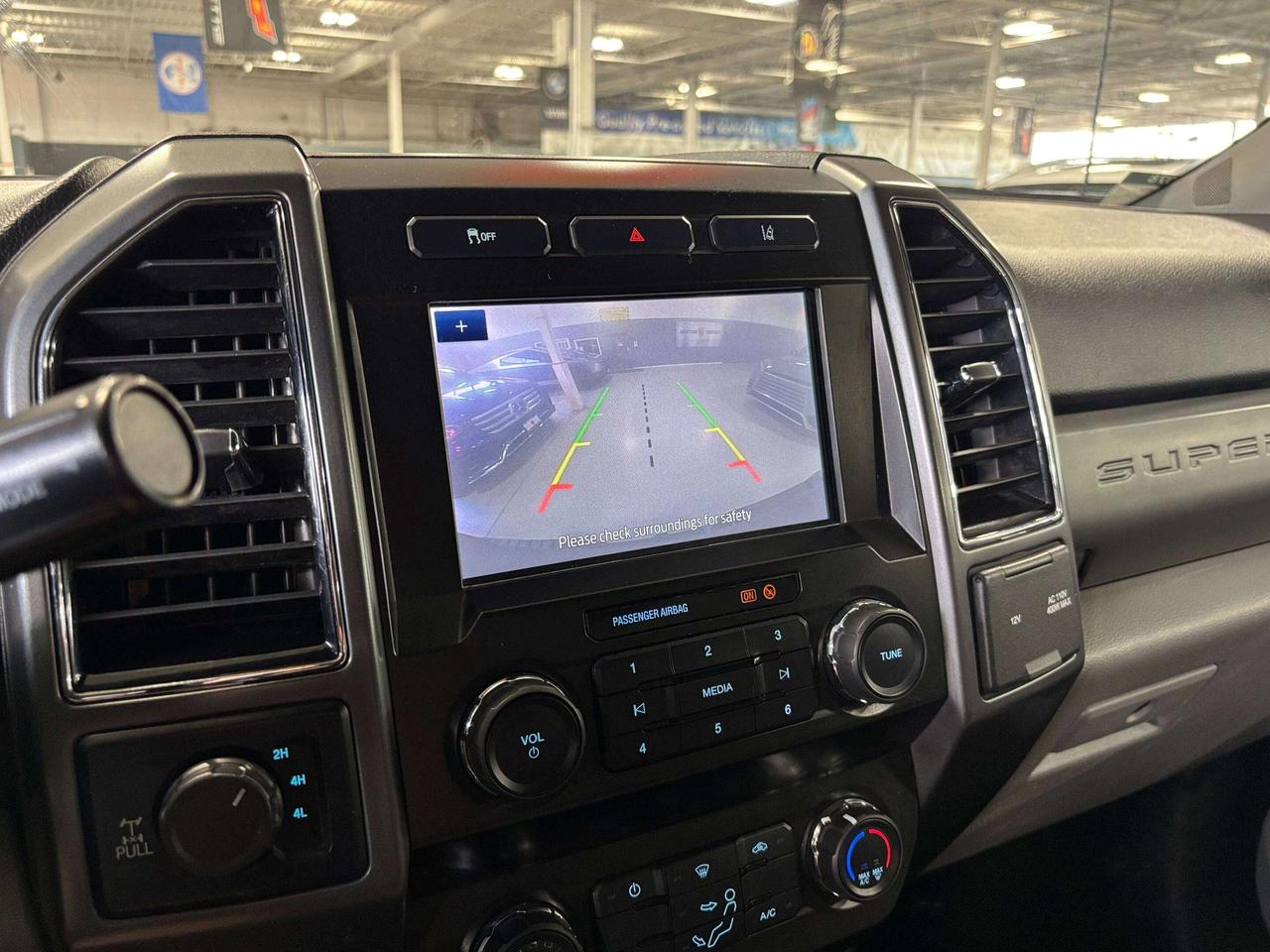2020 Ford F-250 HD Series XLT|4X4|SUPERDUTY|SRW|LONGBED|V8|6PASSENGER|CAMERA Photo