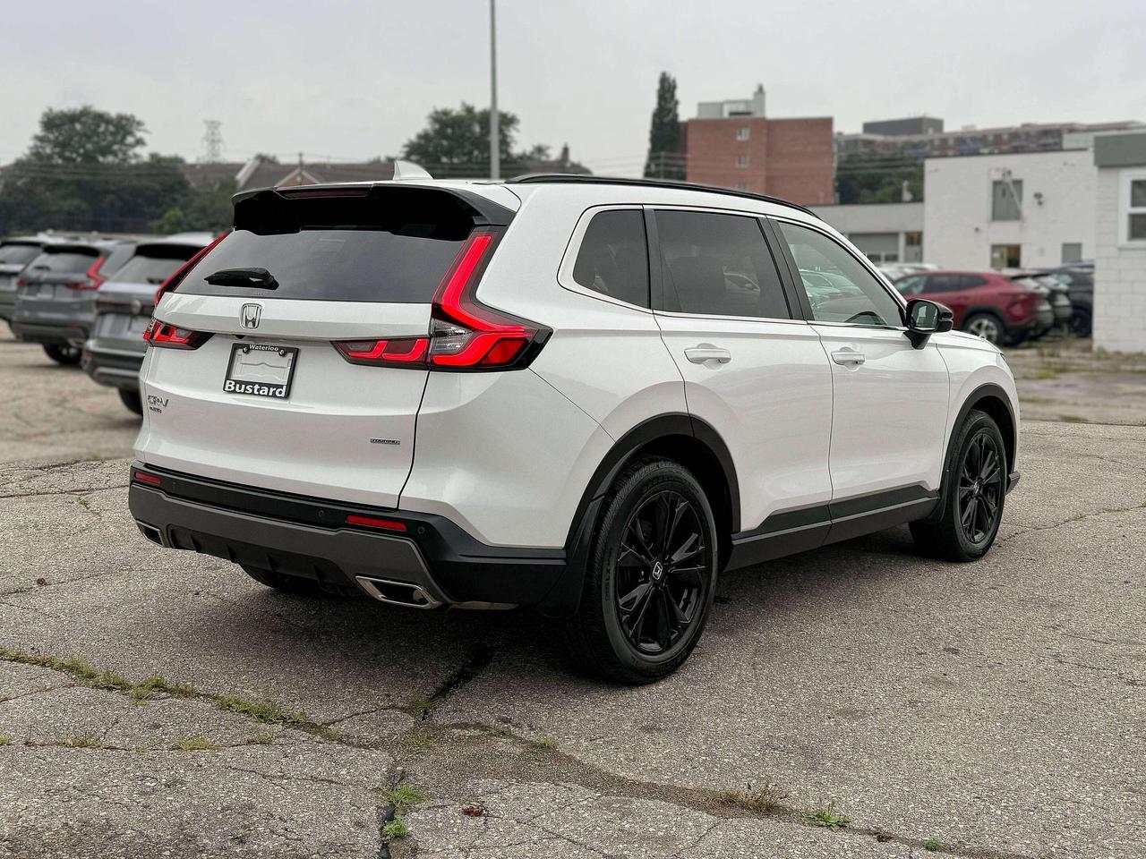 2024 Honda CR-V Touring | NAVIGATION | SUNROOF | REMOTE START | Photo4