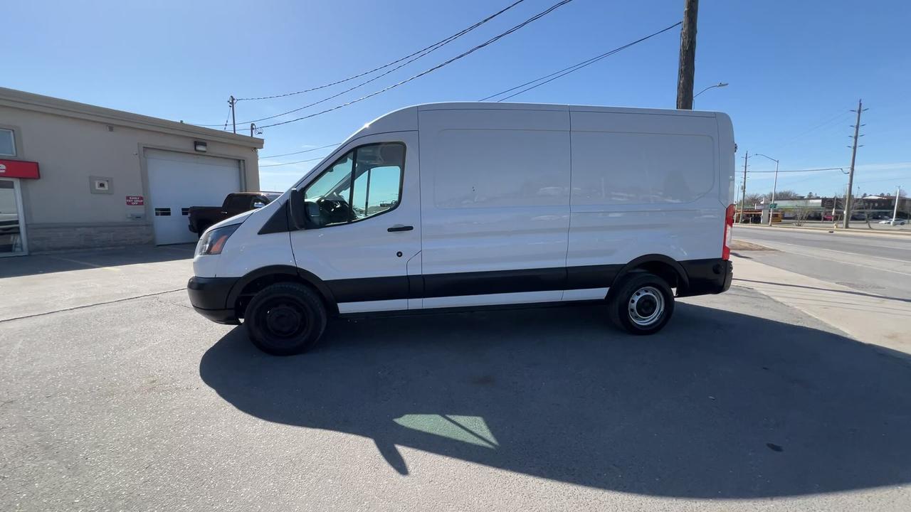2019 Ford Transit VAN T-250 LONG WHEELBASE MEDIUM ROOF | BLUETOOTH | A/C Photo4