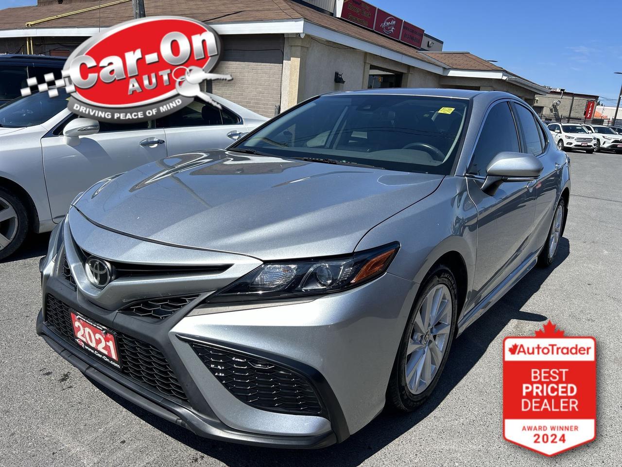 Used 2021 Toyota Camry SE Auto for sale in Ottawa, ON