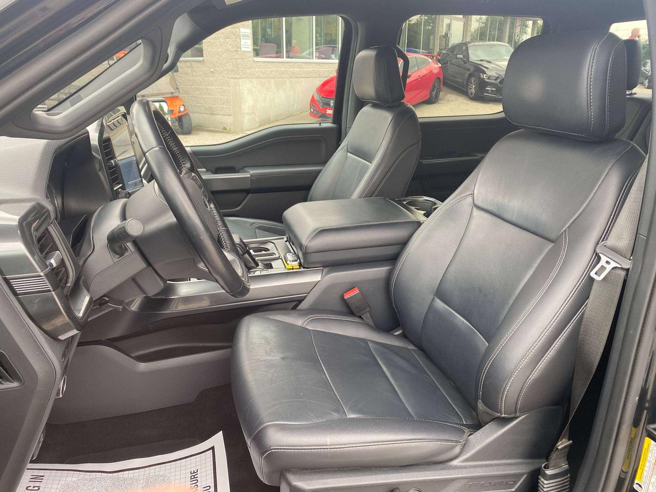 2022 Ford F-150 XLT, CLEAN CARFAX, HEATED LEATHER, REMOTE START! - Photo #11