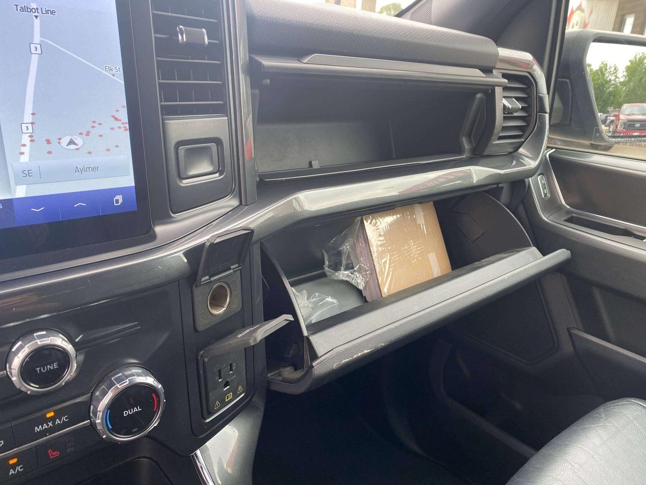 2022 Ford F-150 XLT, CLEAN CARFAX, HEATED LEATHER, REMOTE START! - Photo #15