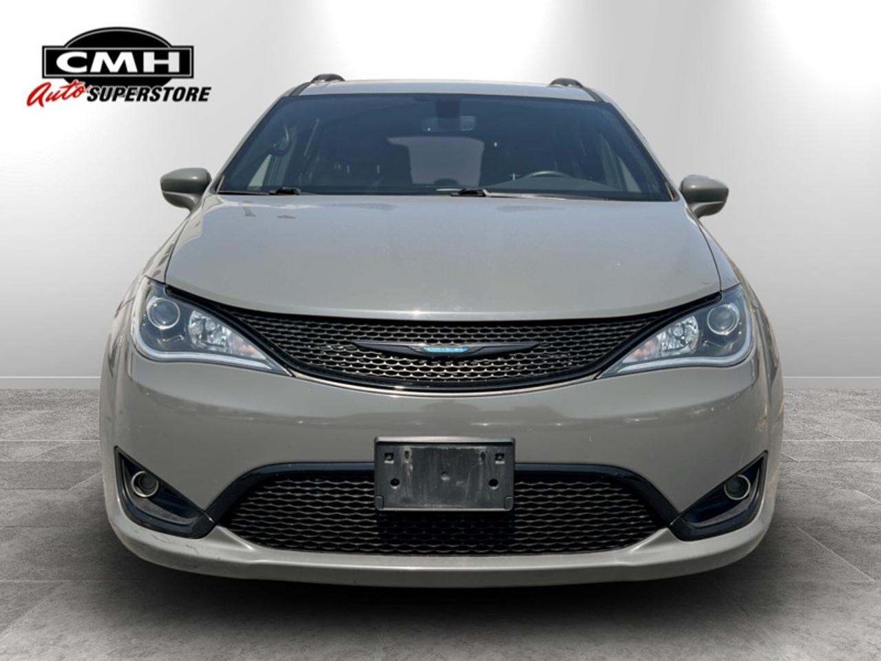2020 Chrysler Pacifica Hybrid Touring-L ``S`` Appearance Photo