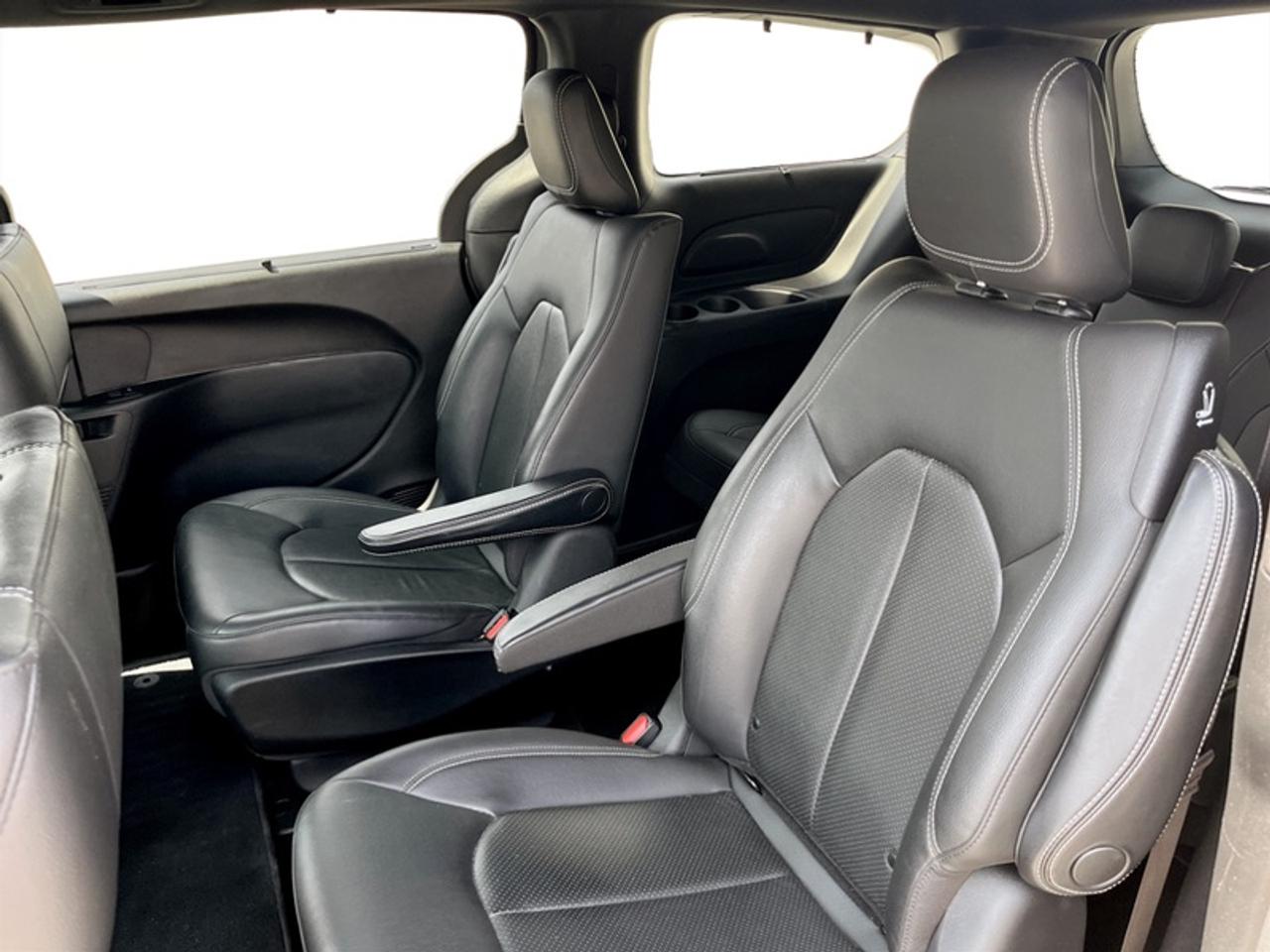 2020 Chrysler Pacifica Hybrid Touring-L ``S`` Appearance Photo