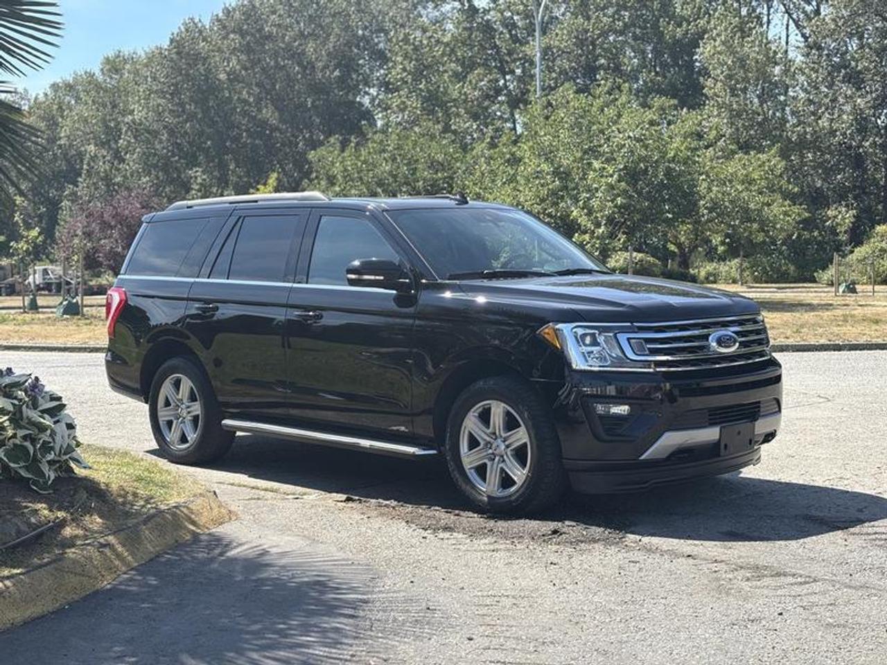 Used 2018 Ford Expedition XLT 4WD SUV for sale in Burnaby, BC