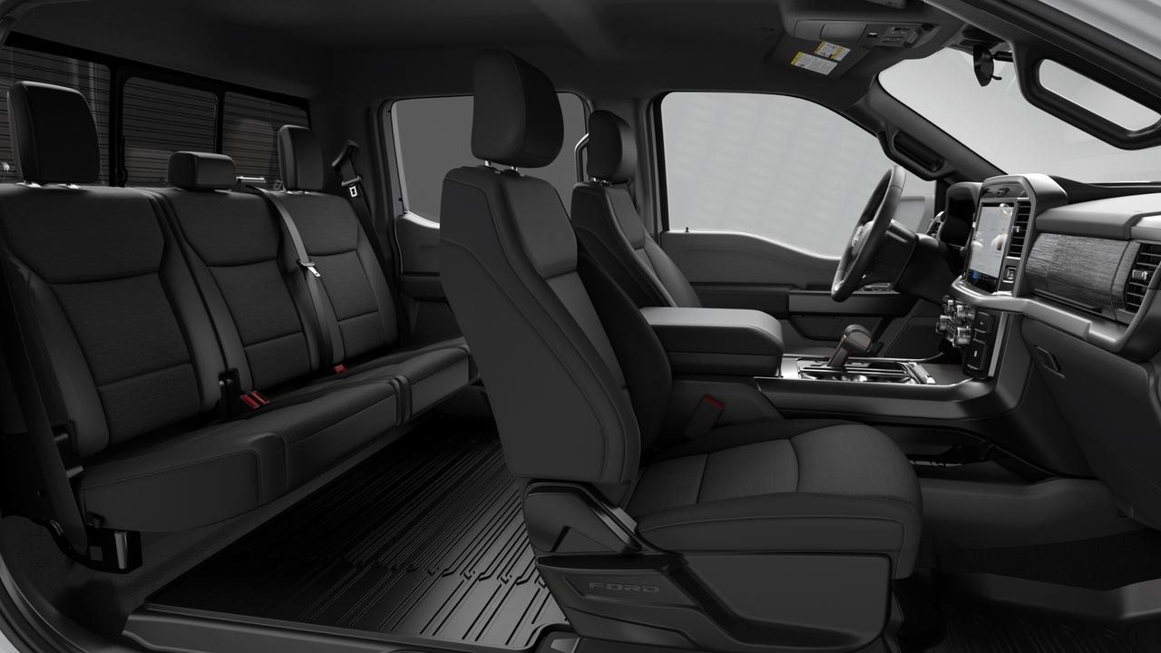 2026 Ford F-150 XLT 4WD SuperCrew 5.5' Box 302A Photo5