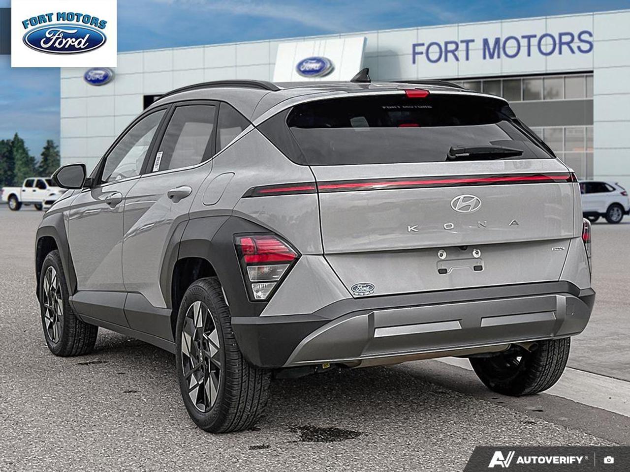 2025 Hyundai KONA Preferred Photo4