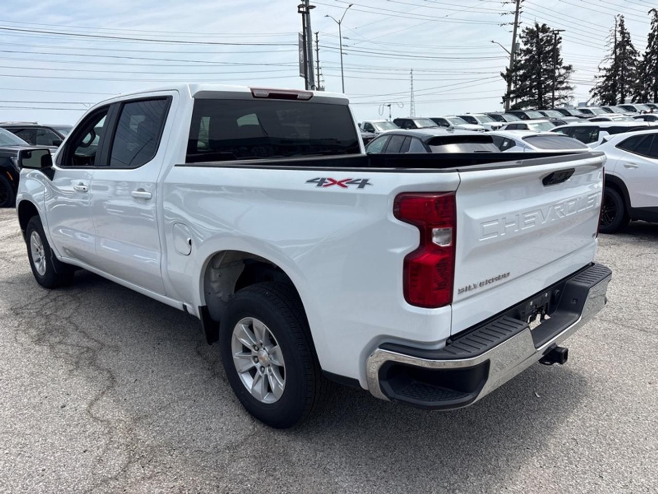 2025 Chevrolet Silverado 1500 LT  LOW KM|5.3L V8 Photo