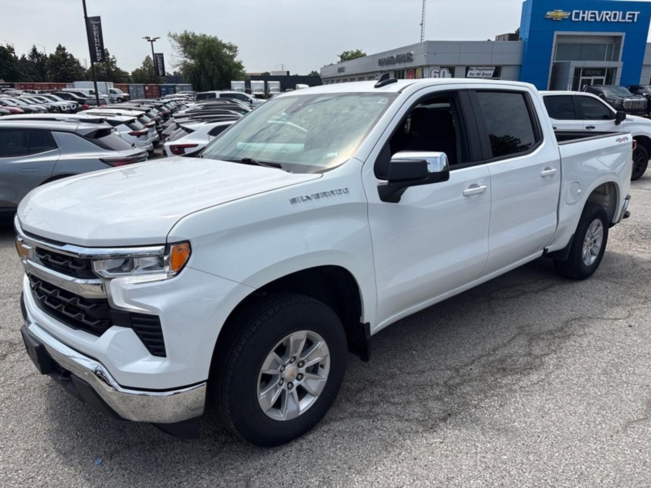 2025 Chevrolet Silverado 1500 LT  LOW KM|5.3L V8 Photo