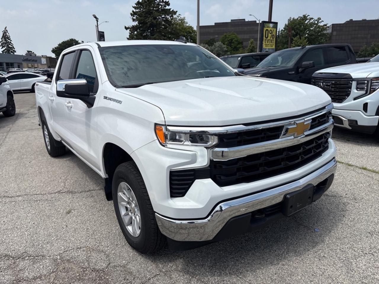 2025 Chevrolet Silverado 1500 LT  LOW KM|5.3L V8 Photo