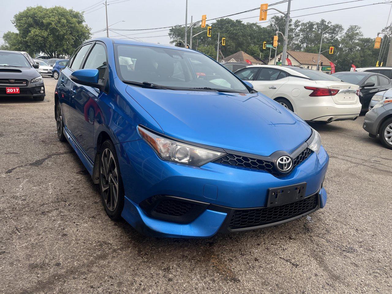 2018 Toyota Corolla iM iM Photo2
