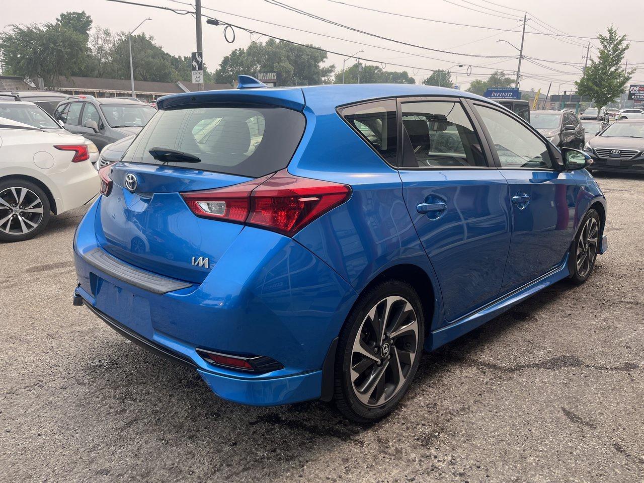 2018 Toyota Corolla iM iM Photo3