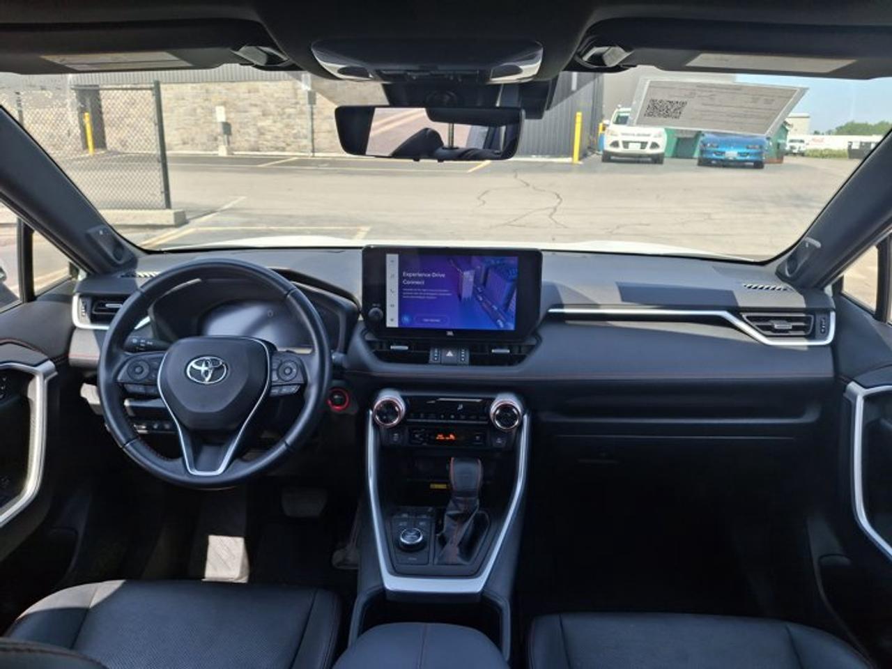 2024 Toyota RAV4 Prime XSE AWD | Technology Pkg | HUD | Leather | Sunroof | JBL Audio | 360 Camera | Cooled Seats & More ! Photo