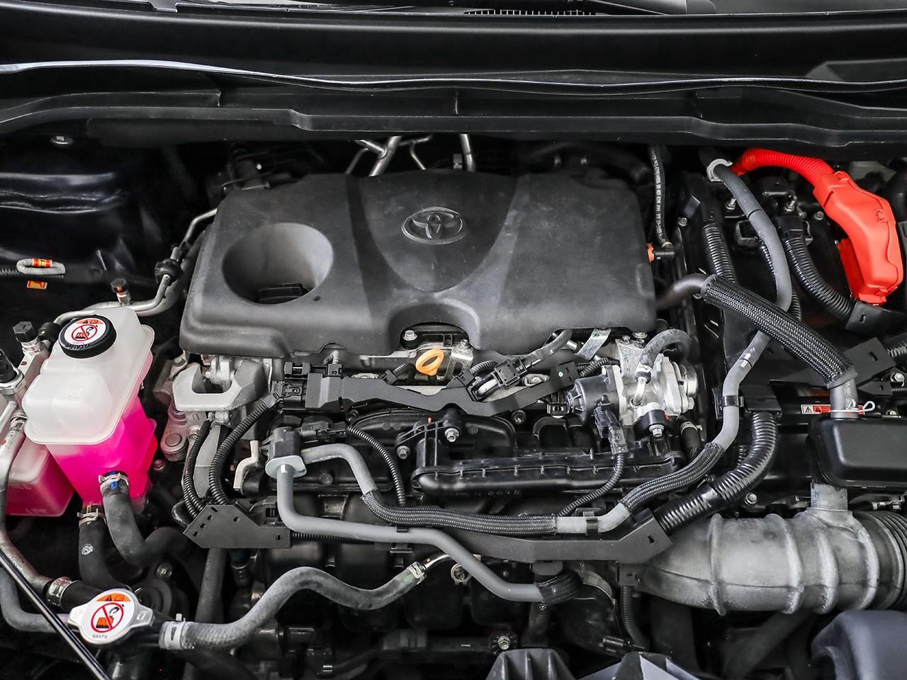 2025 Toyota Sienna XSE 7-Passenger 3RD ROW SEATING-HEATED SEATS-LEATHER SEATS-HEATED STEERING WHEEL-SUNROOF- Photo
